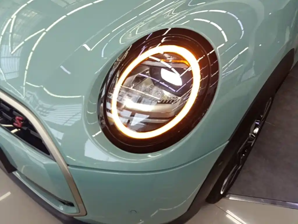 MINI MINI 2025 2025 2.0T COOPER S Artist