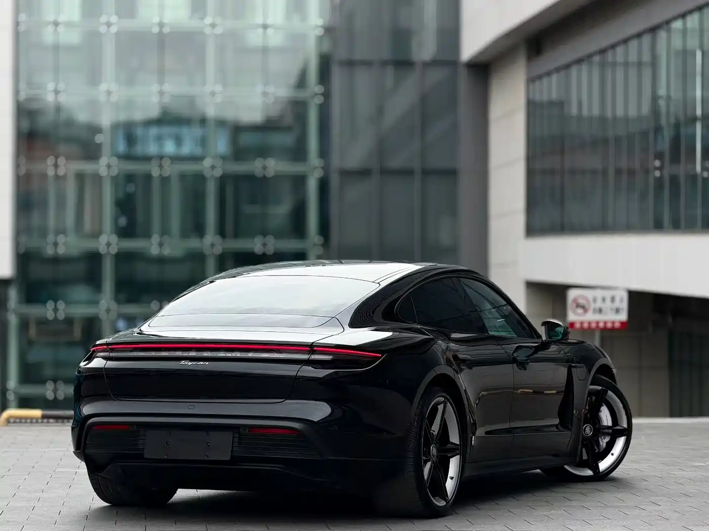 Porsche Taycan 2022 Taycan фото 4