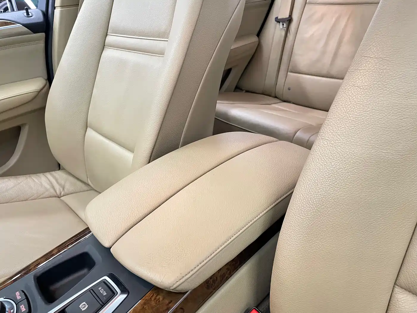 BMW X5 (Import) 2011 xDrive35i Leading Edition фото 28