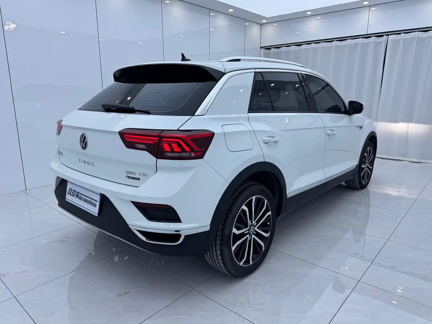 VOLKSWAGEN T-ROC EXPLORING SONGS