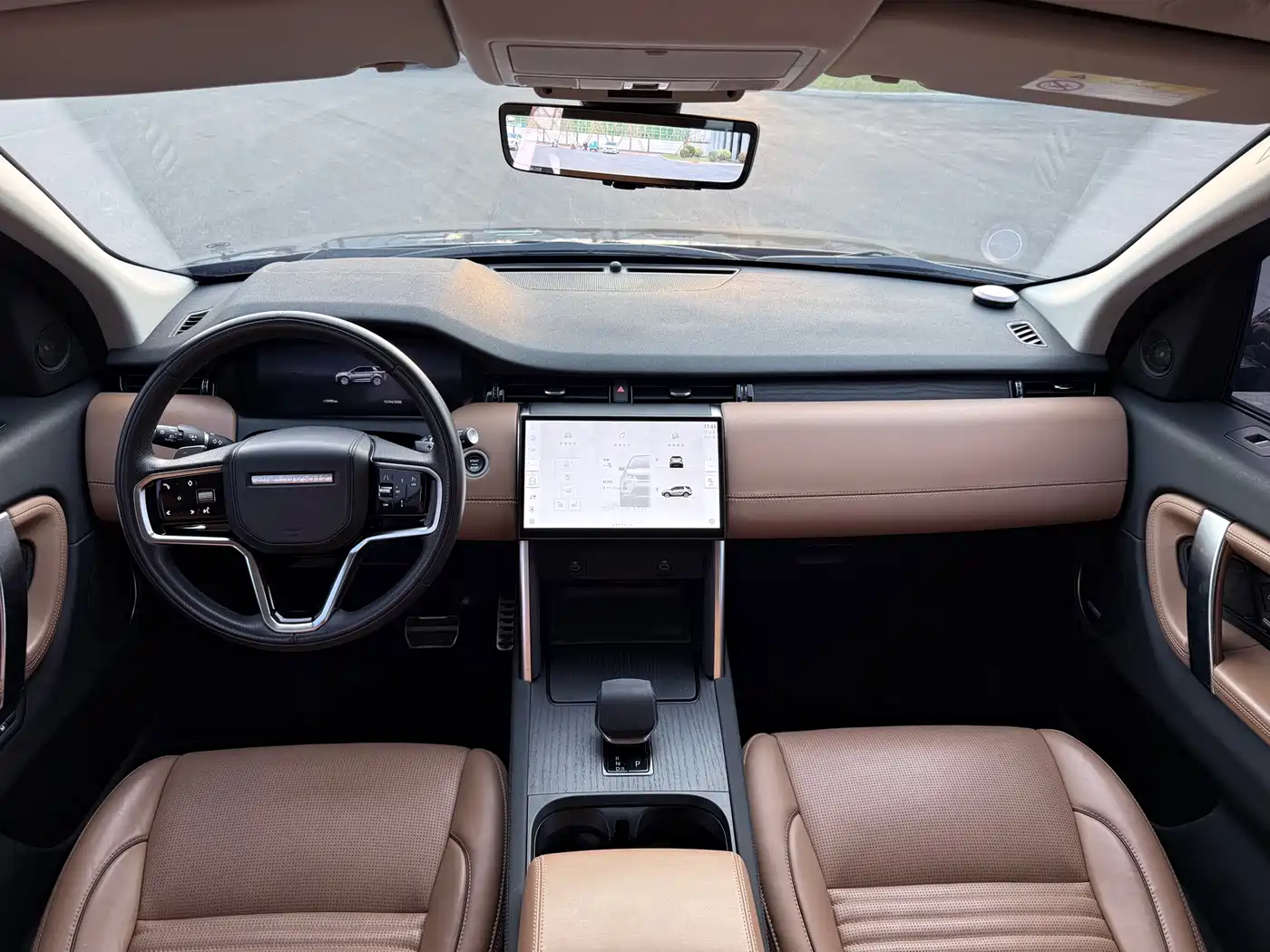 Land Rover Discovery Sport 2024 Luxury Custom Edition фото 5