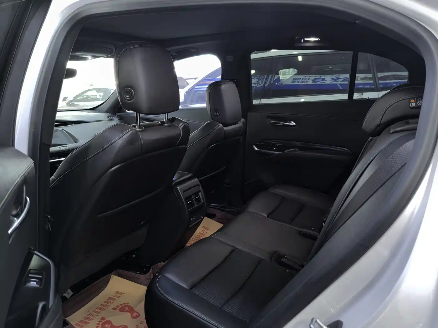Cadillac XT4 2020 Facelift 28T 2WD Tech фото 8