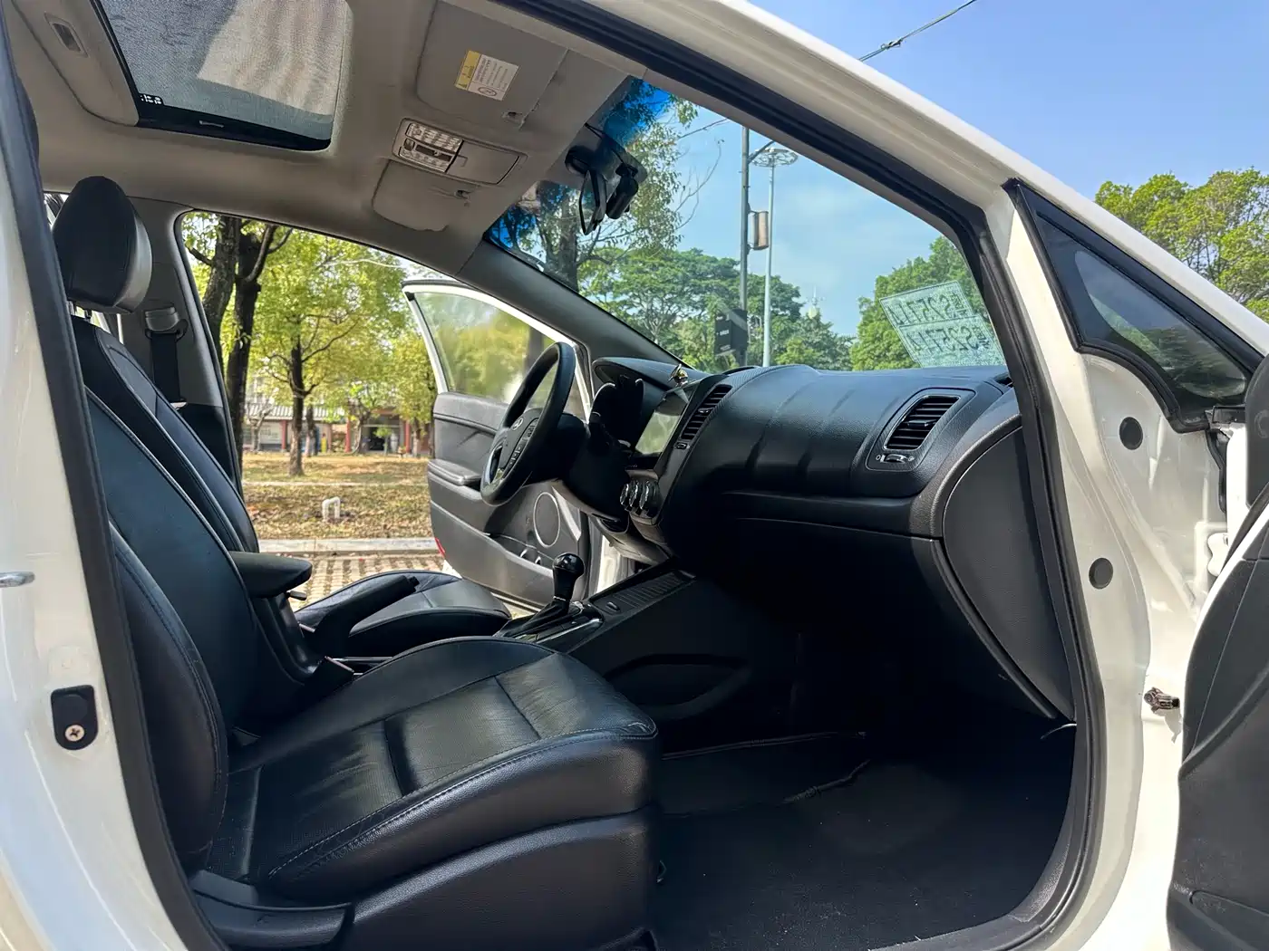 Kia K3 2016 1.6L Automatic GLS фото 7