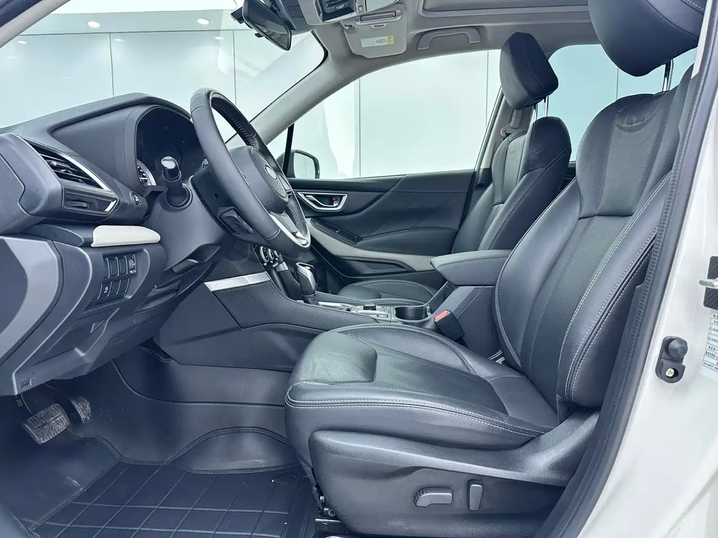 Subaru Forester 2022 2.0i AWD Luxury Edition with EyeSight фото 23
