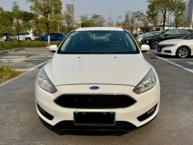 FORD FOX
