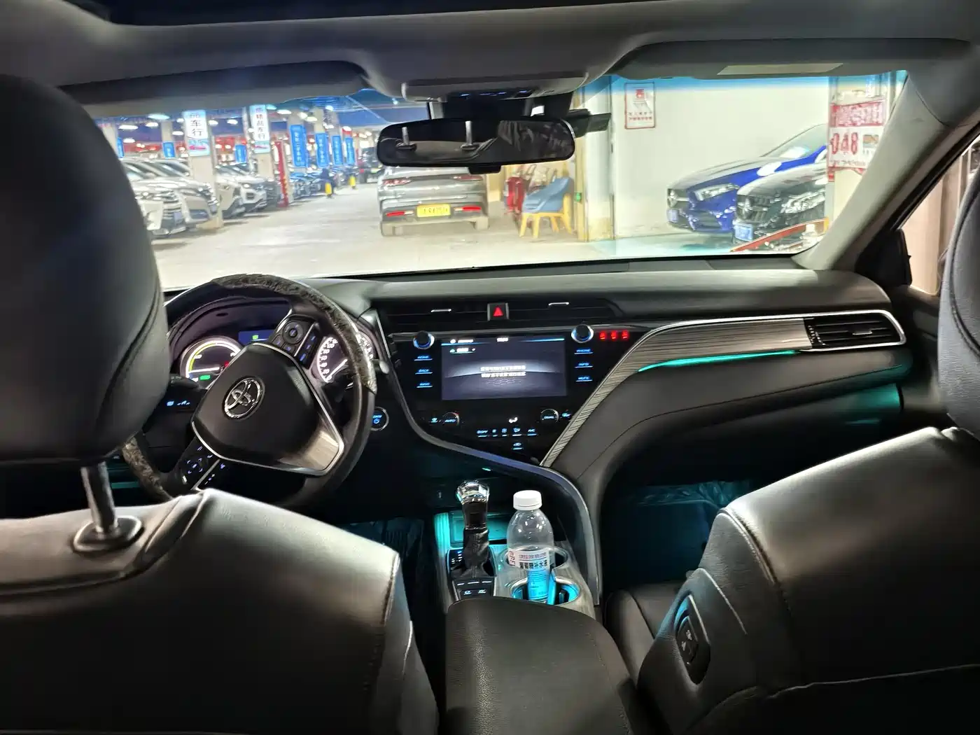 Toyota Camry 2019 Facelift Hybrid 2.5HG Luxury Edition фото 10