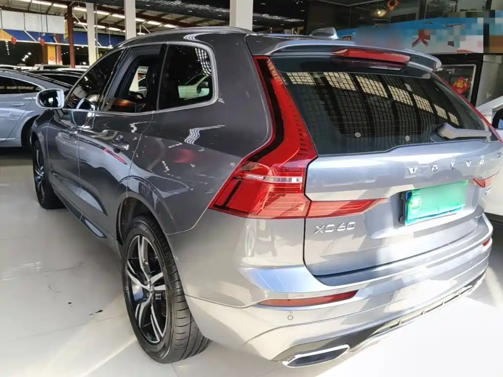Фото 5 - Volvo XC60