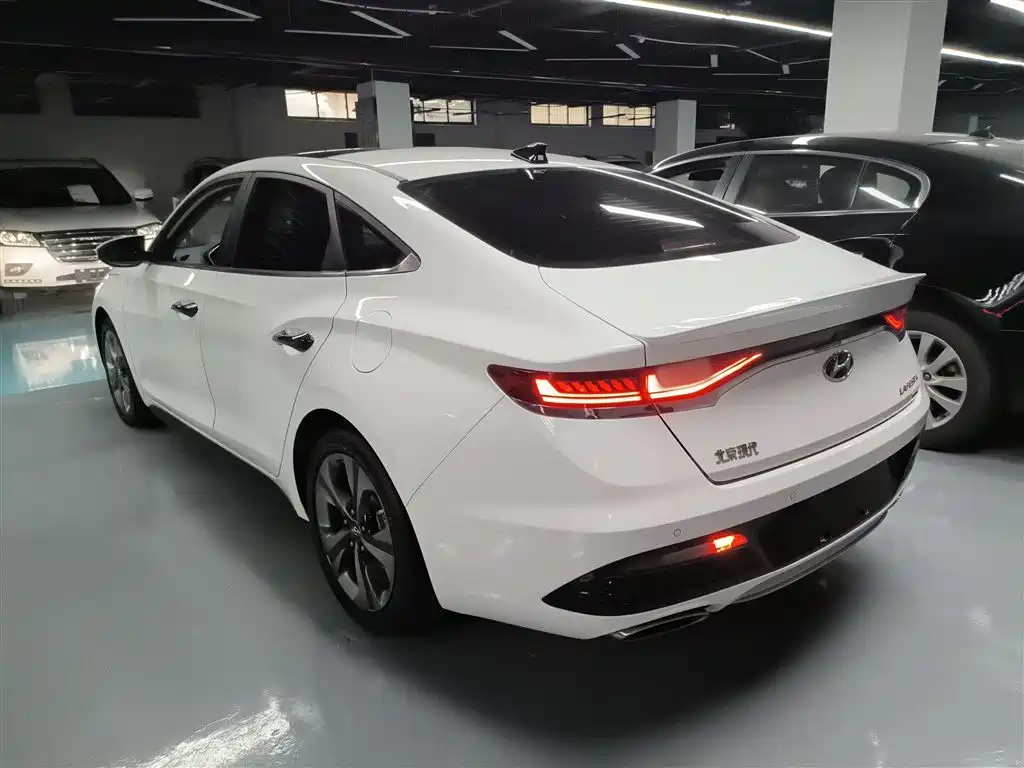 Hyundai Fista 2019 280TGDi Smart Speed Edition China VI фото 5