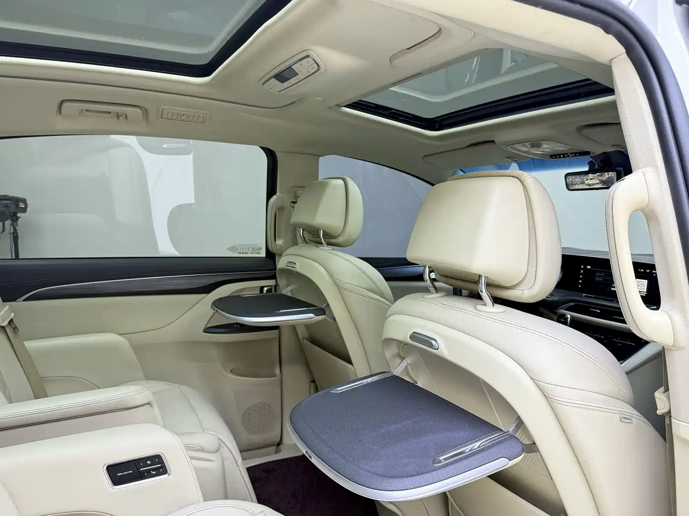 Buick GL8 2022 ES Landmark 653T Luxury фото 12