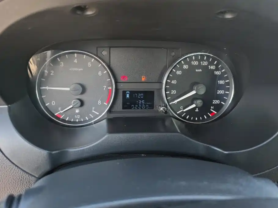 JAC Refine M3 2017 2015 Maker Edition 1.6L Luxury
