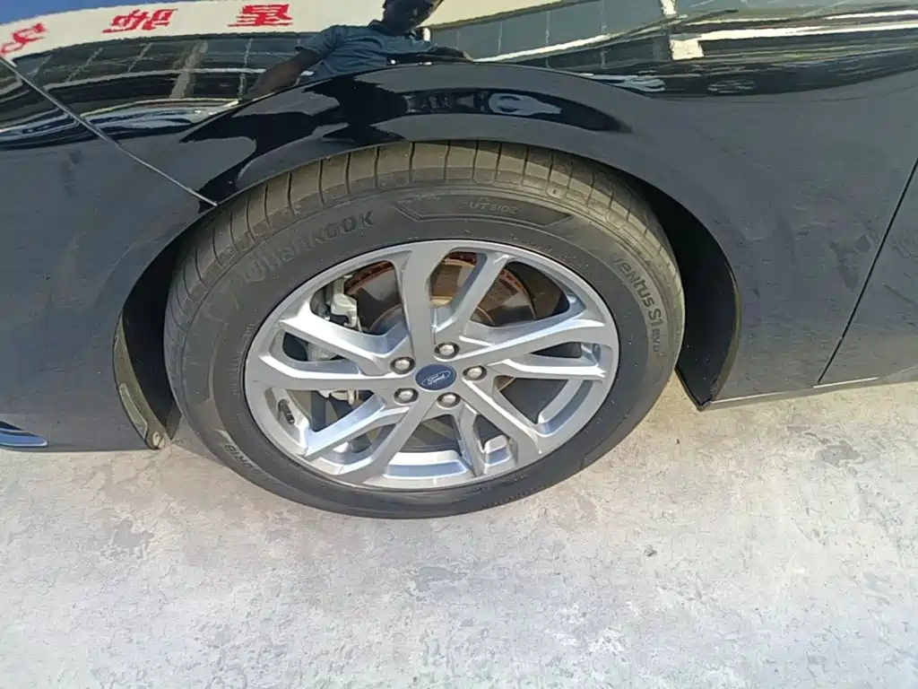 Photo 23 - Ford Mondeo