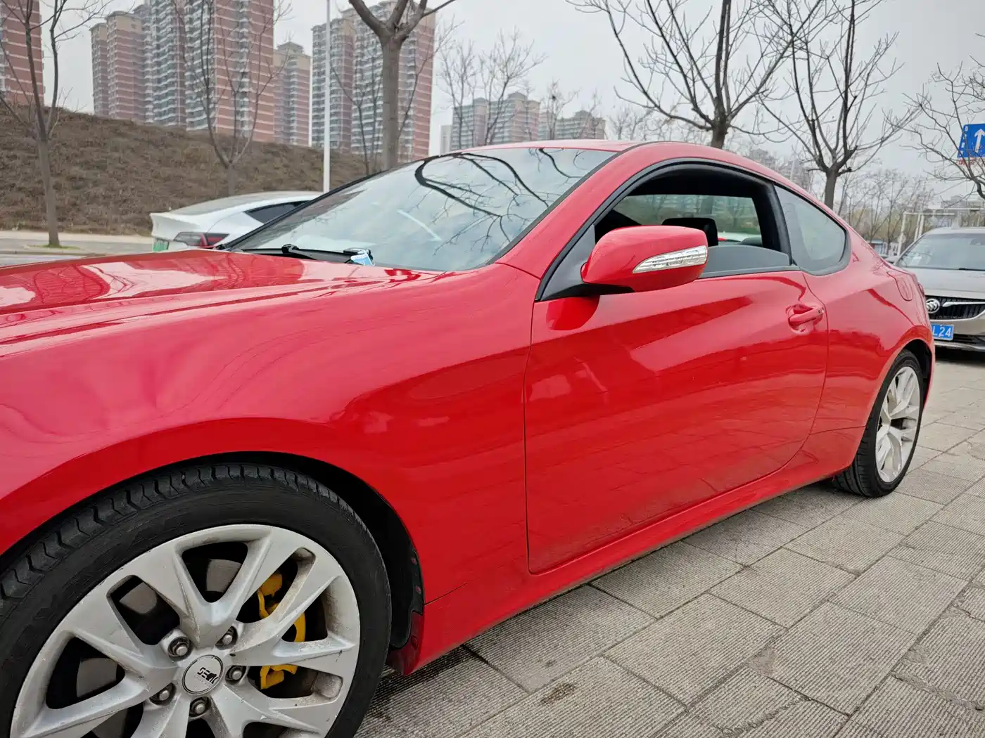 Hyundai Genesis Coupe 2009 Model 2.0T Automatic Luxury Edition фото 14