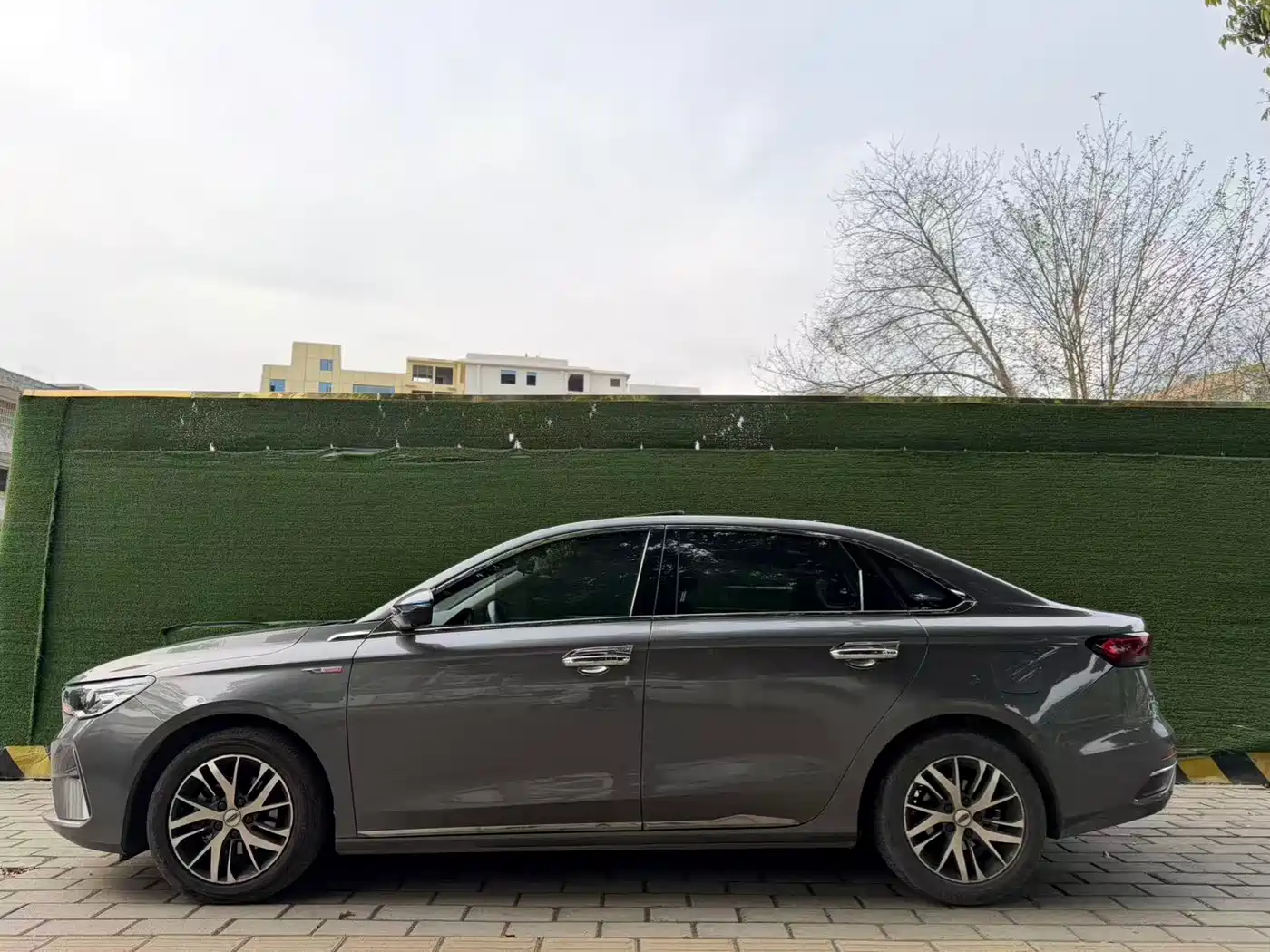 GEELY AUTOMOBILE EMGRAND