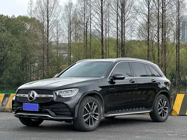 MERCEDES-BENZ GLC