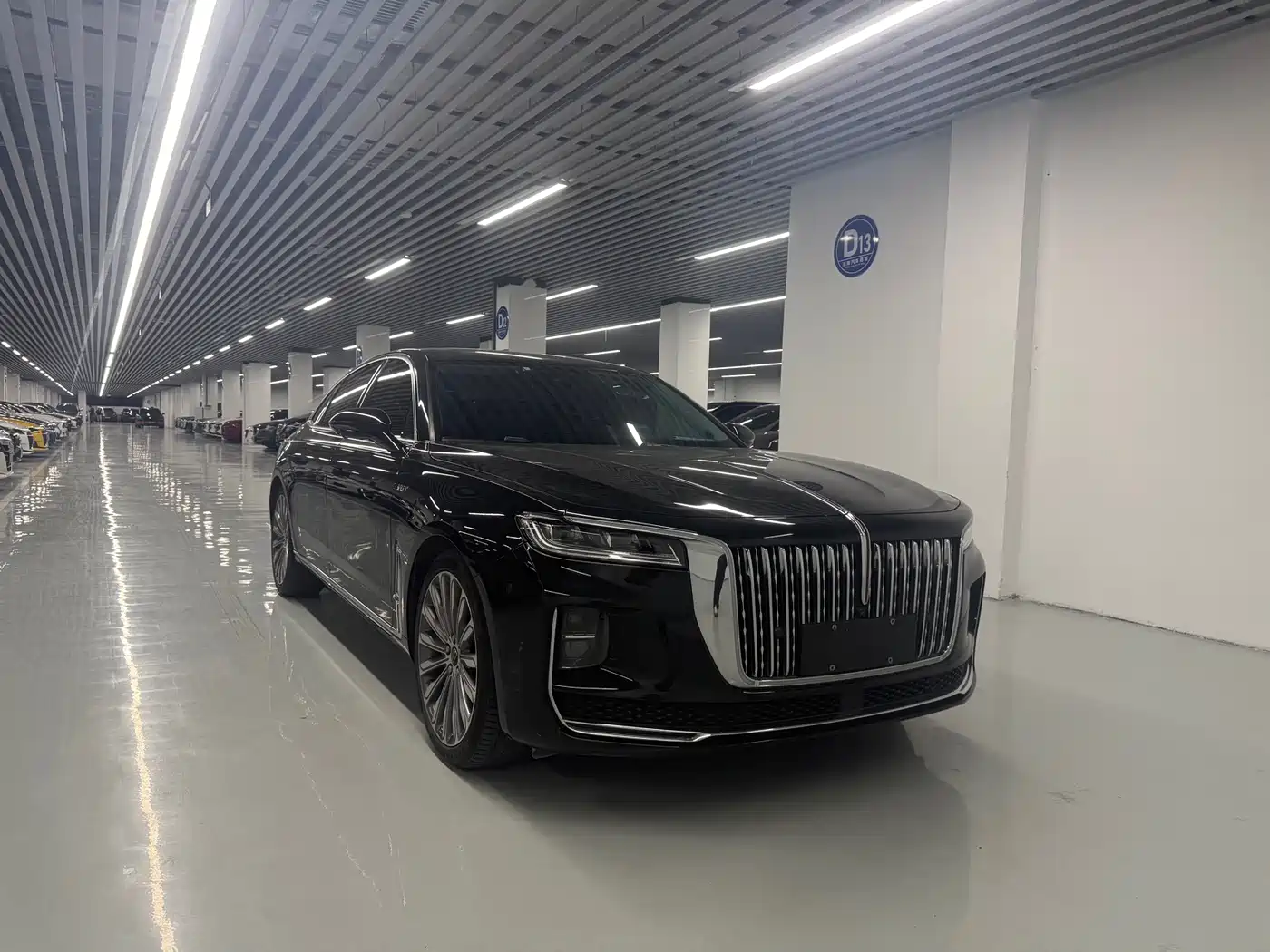 Hongqi H9 2022 3.0T Smart Connect Flag Leader 4-Seater фото 3