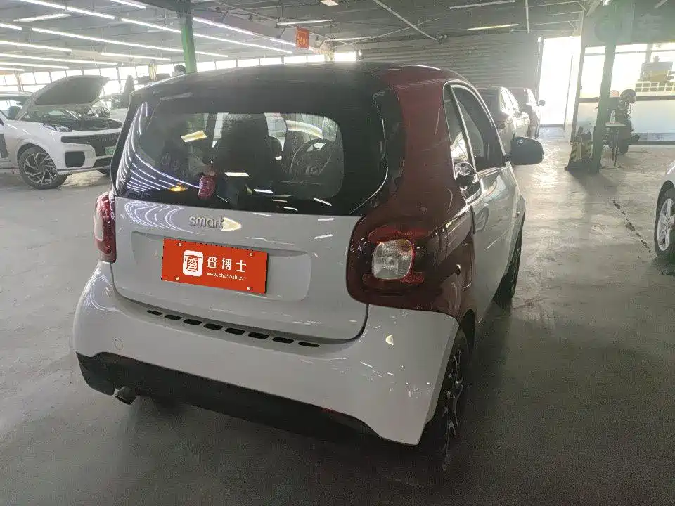 smart fortwo 2019 2019 0.9T 66kW Hardtop Wind Edition China VI