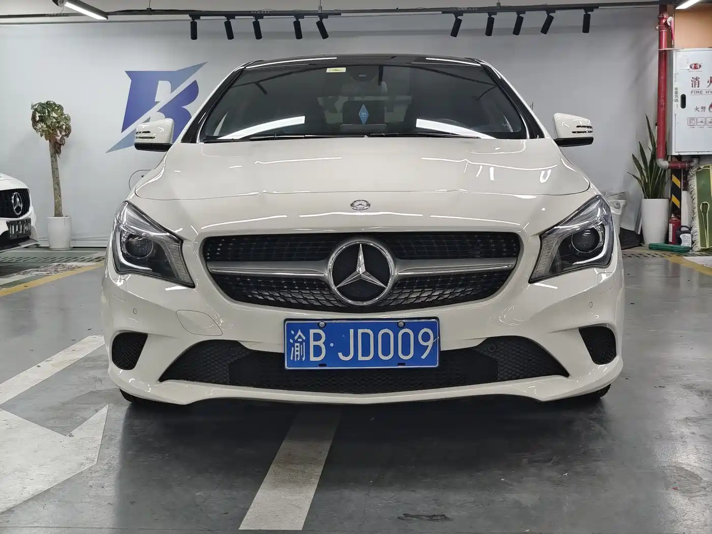 Mercedes-Benz CLA (Import) 2015 CLA 200 фото 2