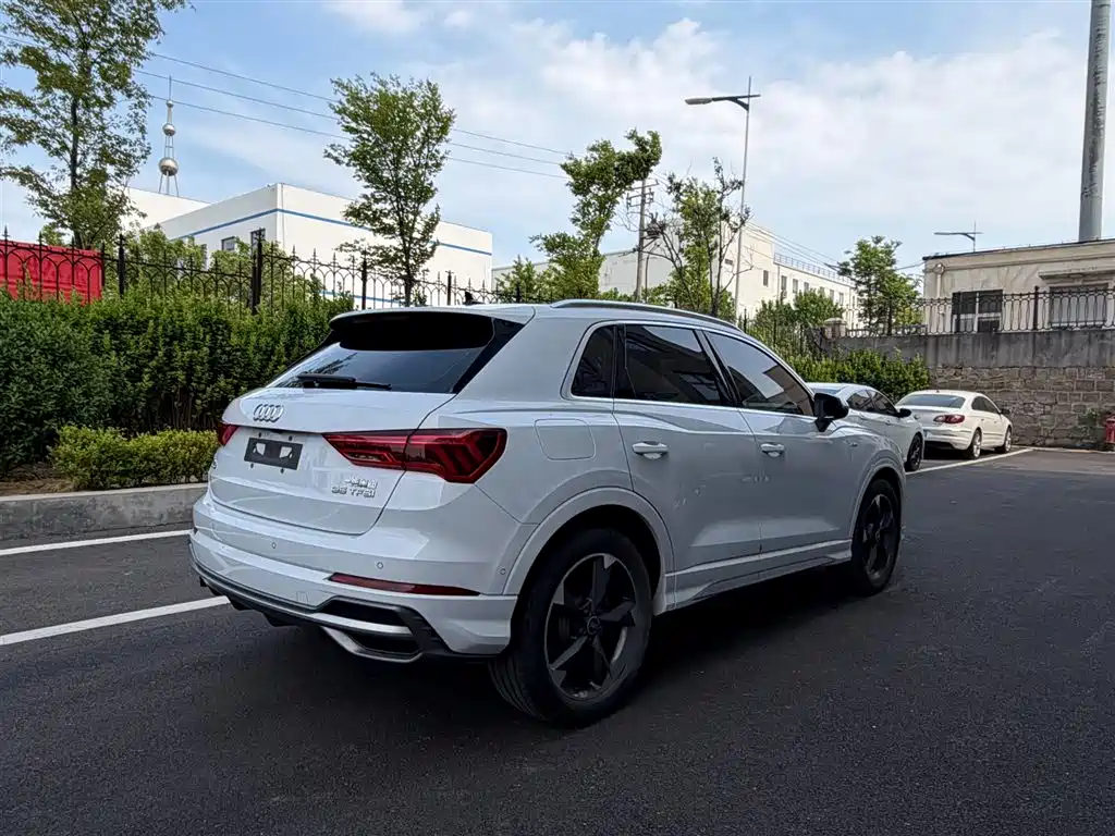 Audi Q3 2022 35 TFSI Fashion Dynamic фото 6
