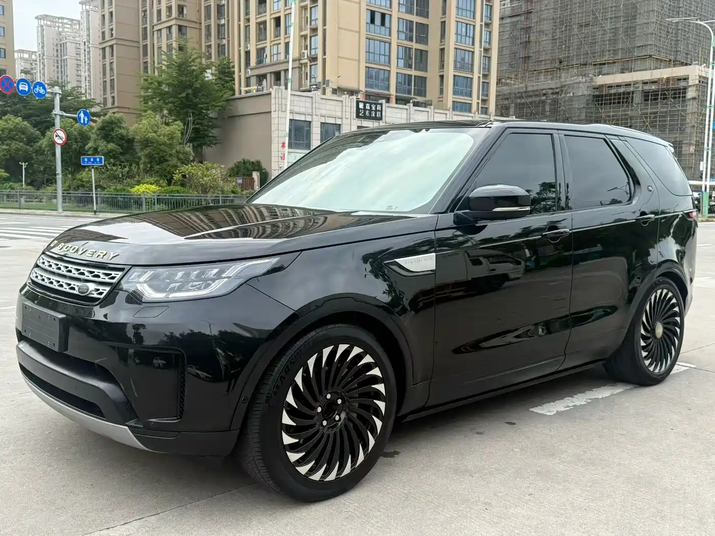 Land Rover Discovery 2019 3.0 SC V6 HSE