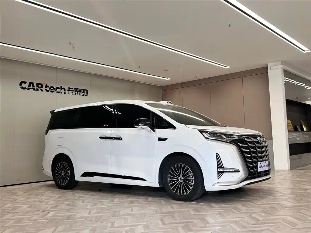 Denza D9 2025 DM-i Smart Drive Edition 1020 AWD Premium фото 3
