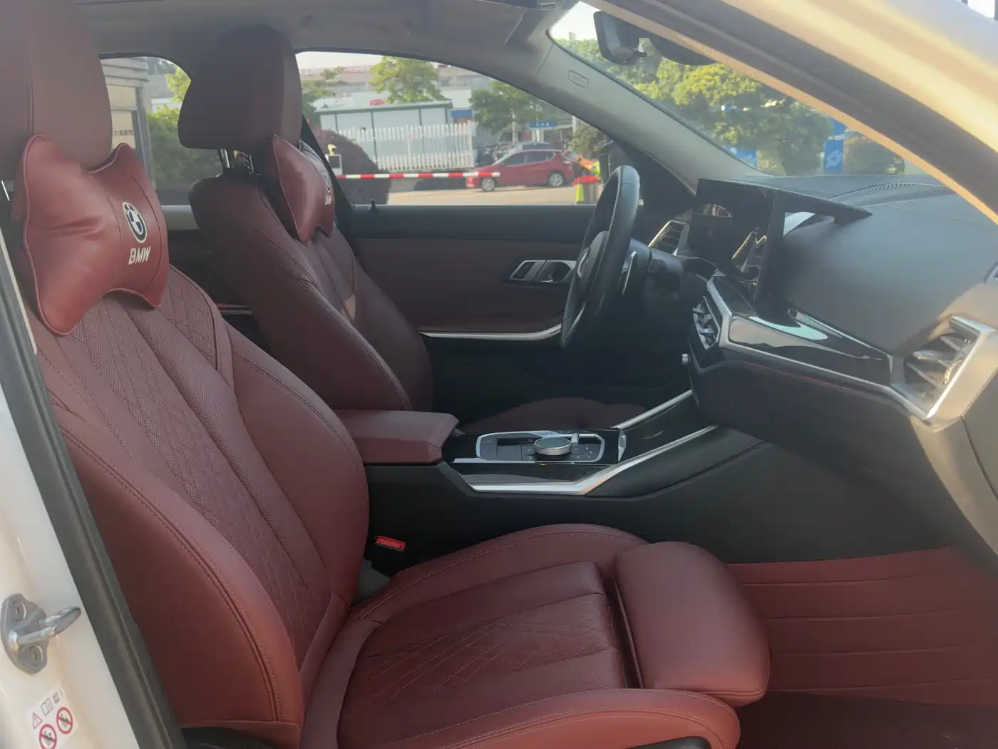 BMW 3 Series 2023 325Li M Sport Package фото 10