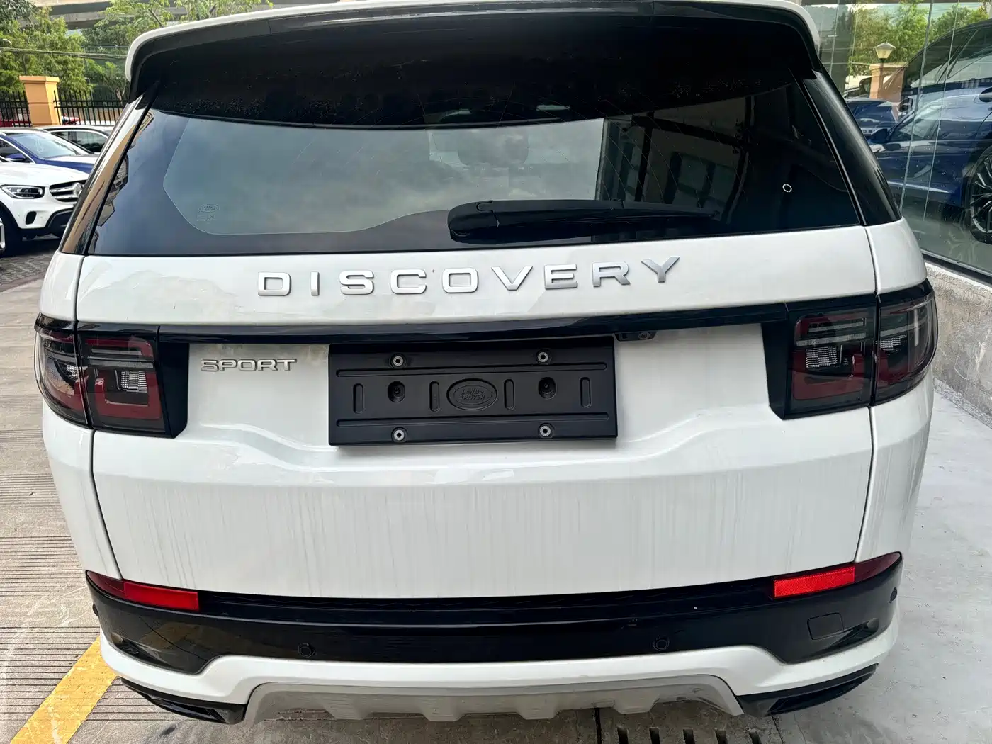 Photo 5 - Land Rover Discovery Sport