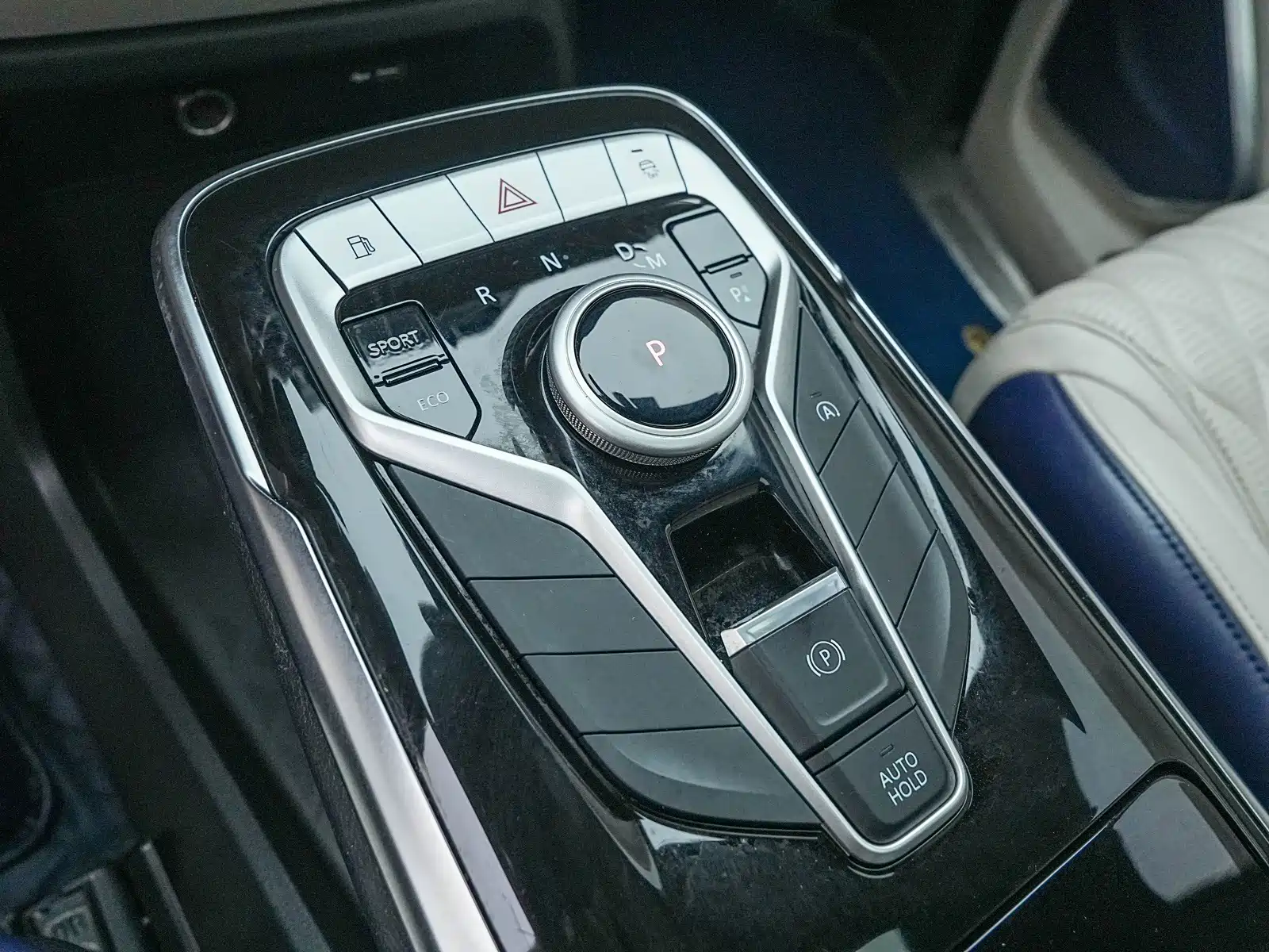 Photo 16 - Maxus G20