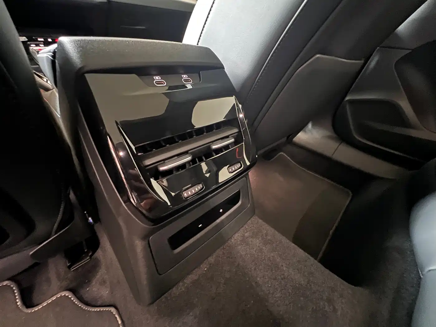 Audi A5L 2025 2.0T Sport Edition Plus фото 34