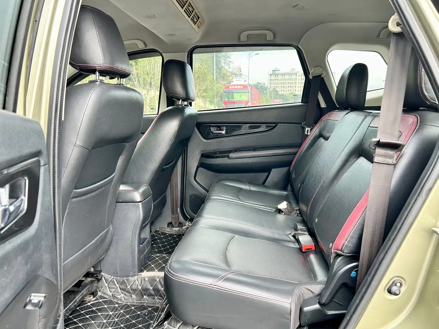 BAIC Huansu S3 2016 2016 1.5L Manual Luxury (China IV)