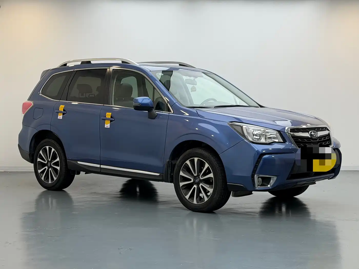 Subaru Forester 2016 2.0i Fashion Navigation Edition фото 3