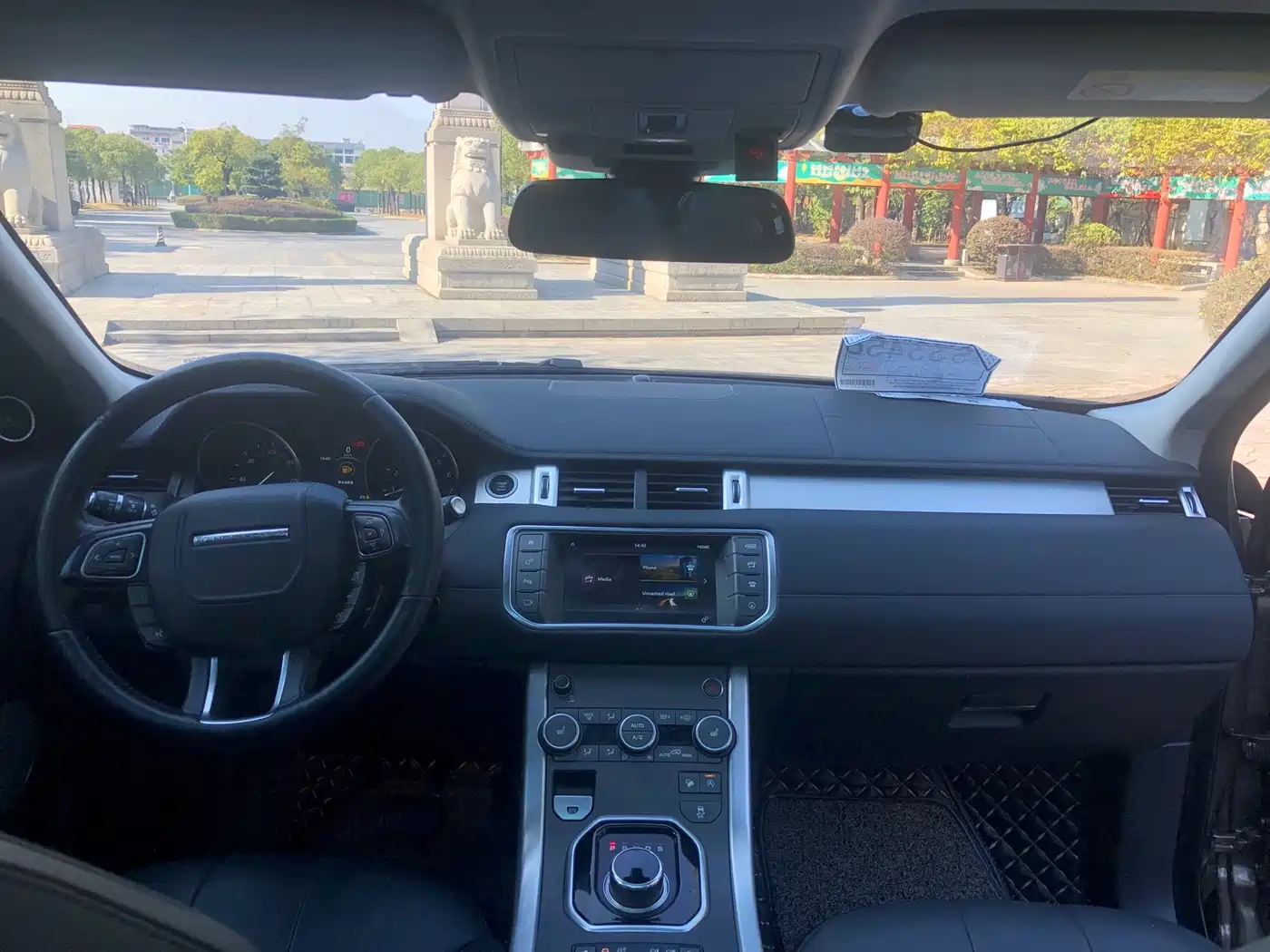 Land Rover Range Rover Evoque 2017 2.0T SE Smart Shine Edition фото 18