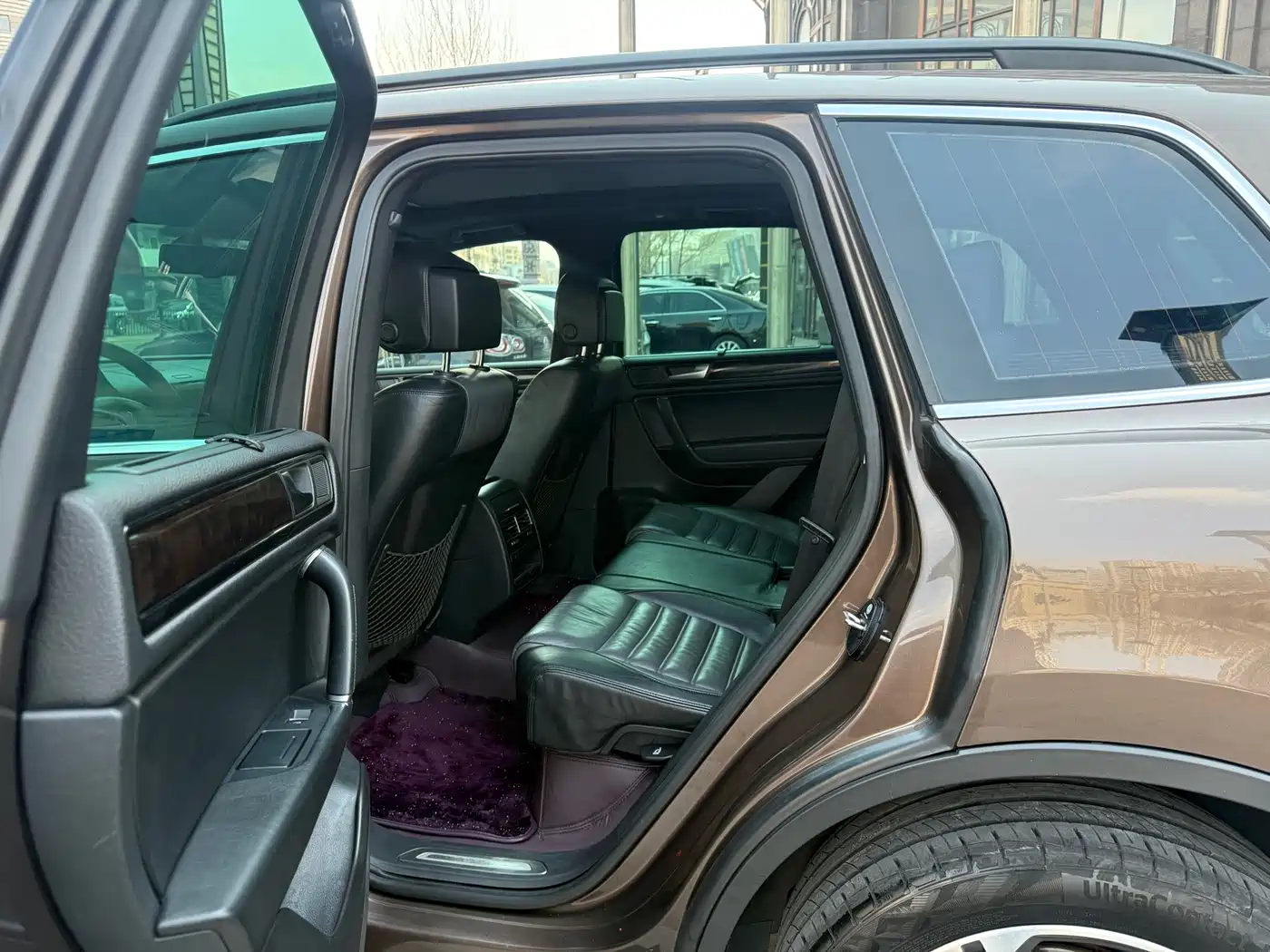 Volkswagen Touareg 2012 R-Line High Spec фото 14