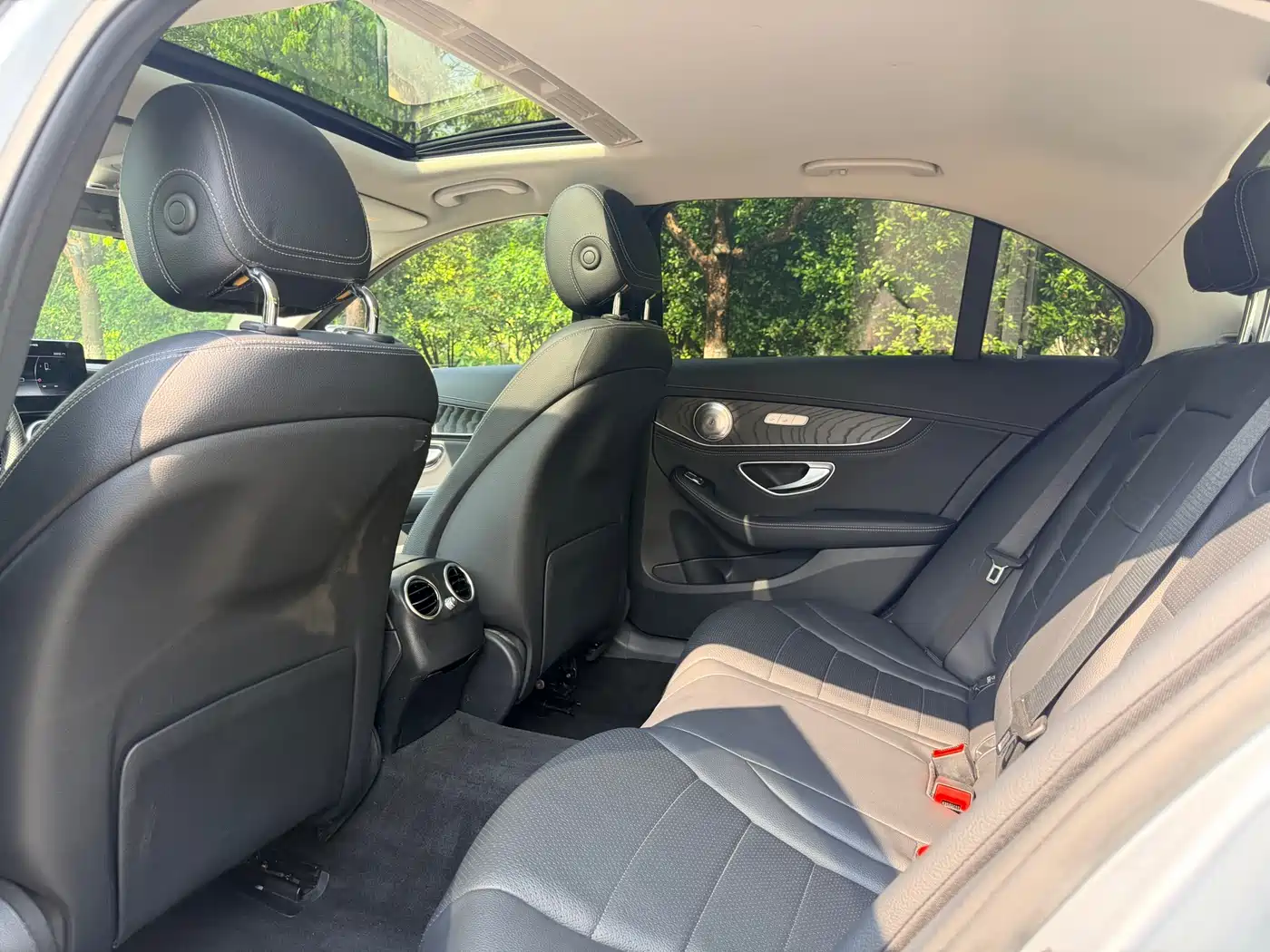 Mercedes-Benz C-Class 2017 C 180 L Sport фото 11