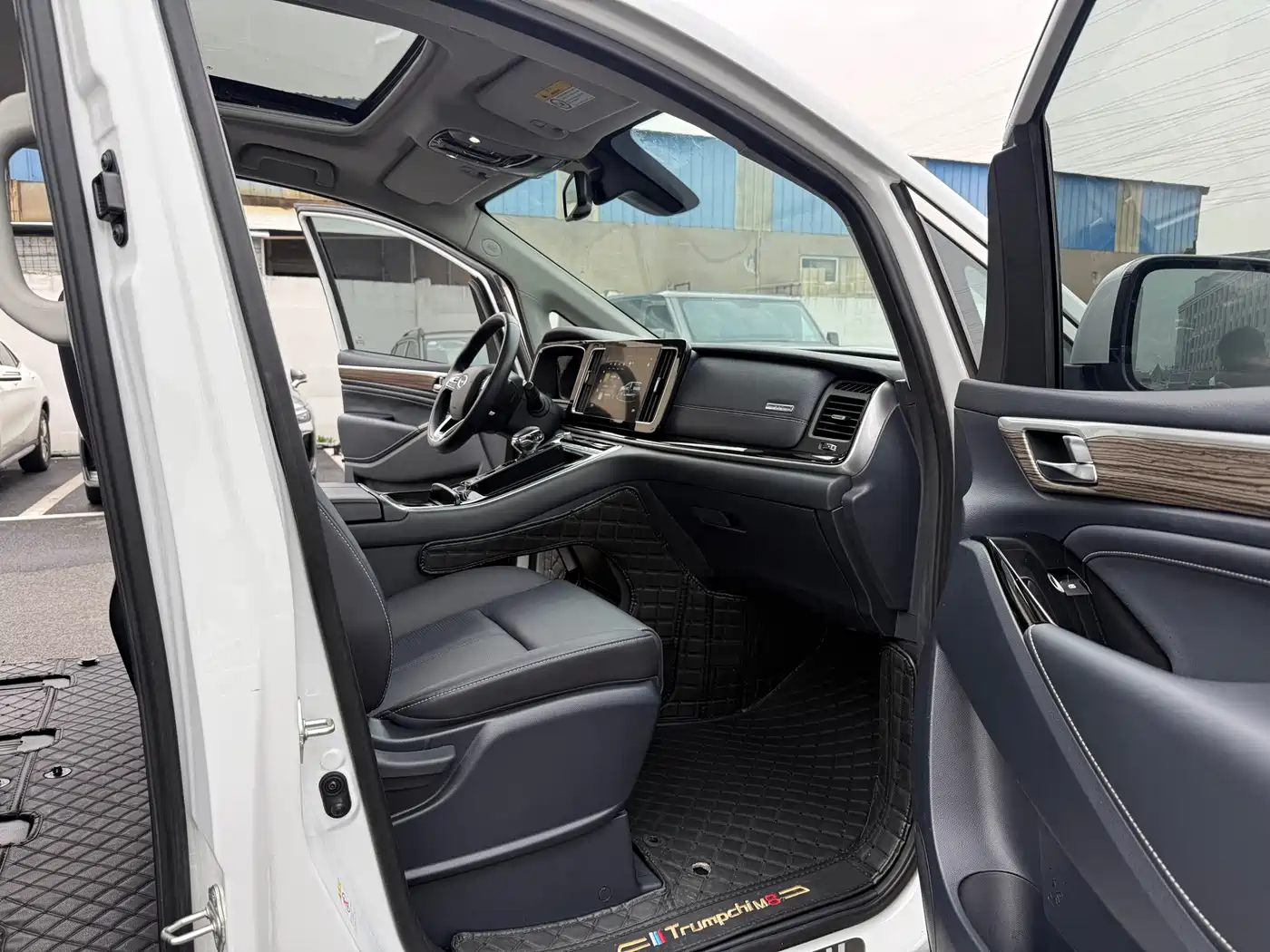 GAC Trumpchi Trumpchi M8 2023 Leading Series 390T Prestige Edition фото 13