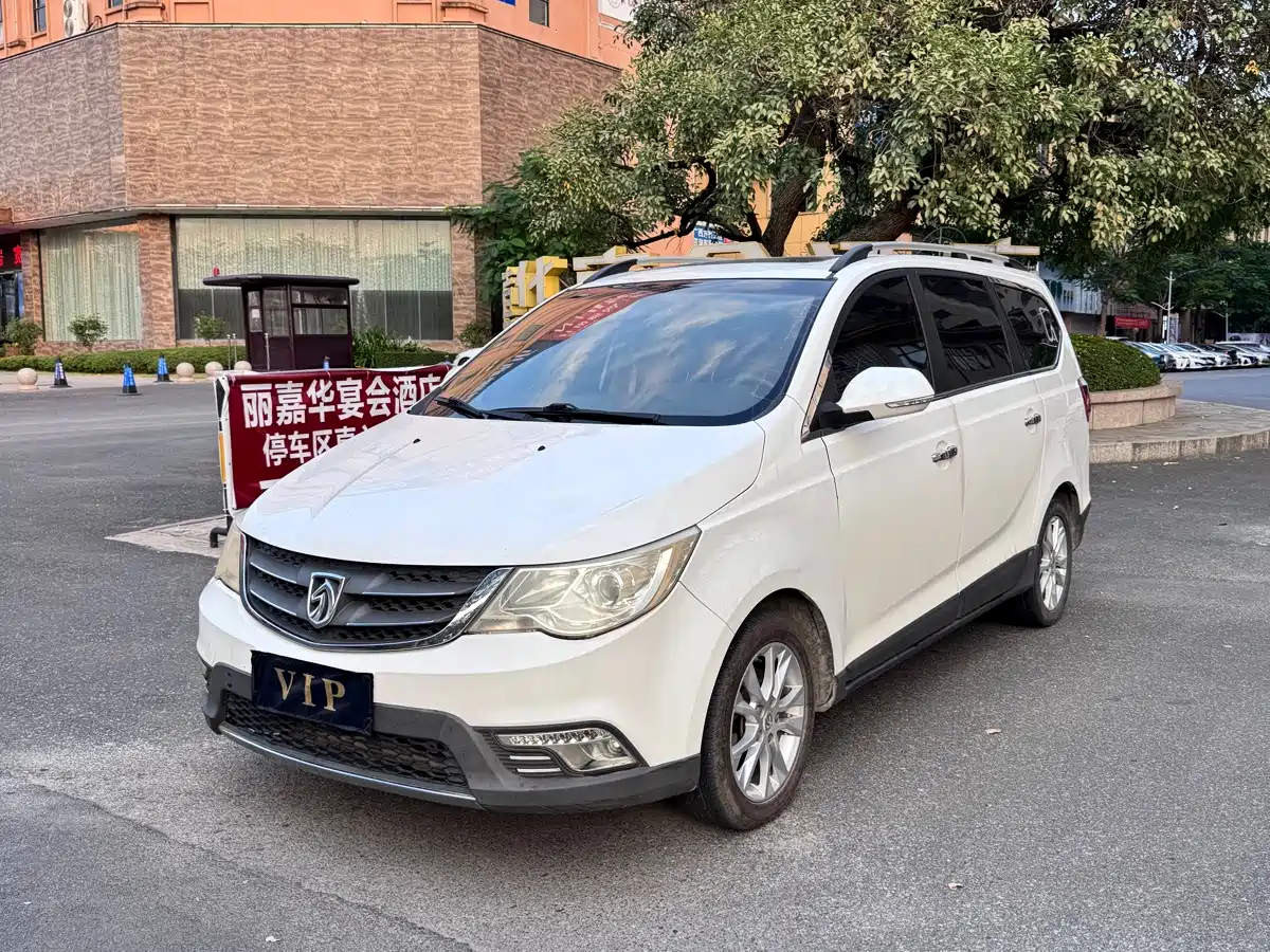 Фото 1 - Baojun 730