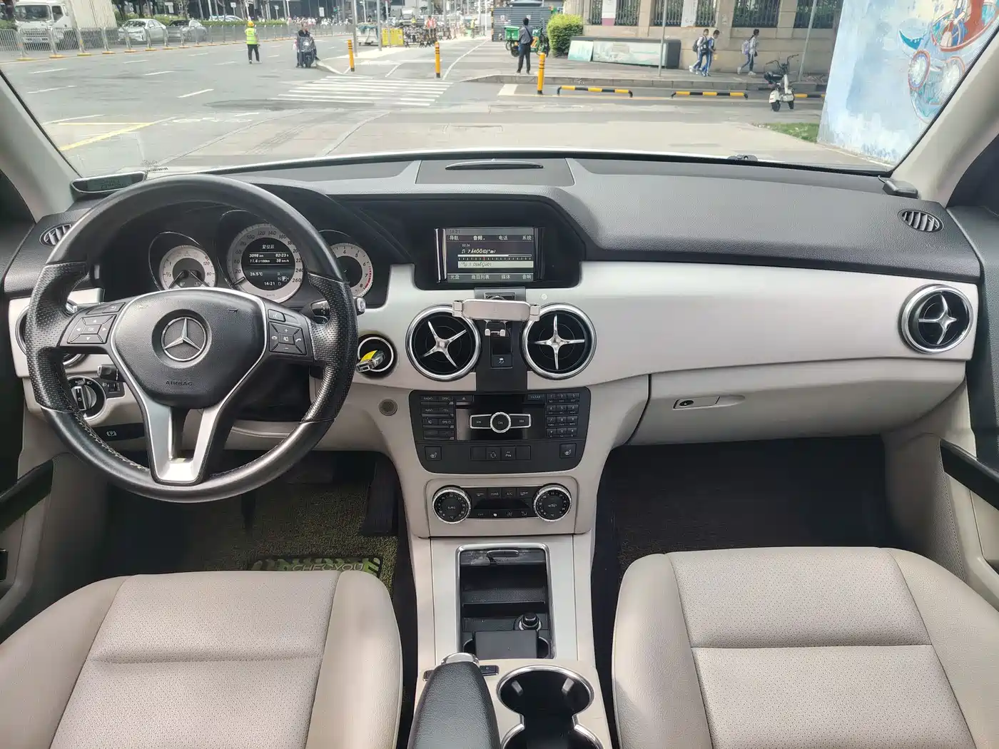 Mercedes-Benz GLK-Class 2013 GLK 300 4MATIC Dynamic Sunroof фото 11