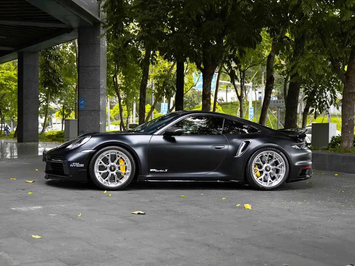 Porsche 911 2022 Turbo S 3.7T фото 2