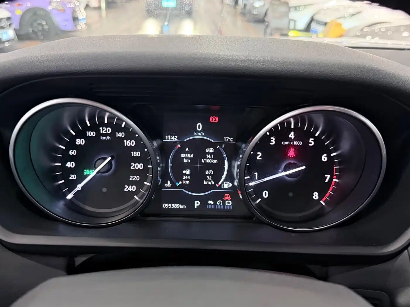 Land Rover Discovery 2017 3.0 SC V6 HSE фото 12