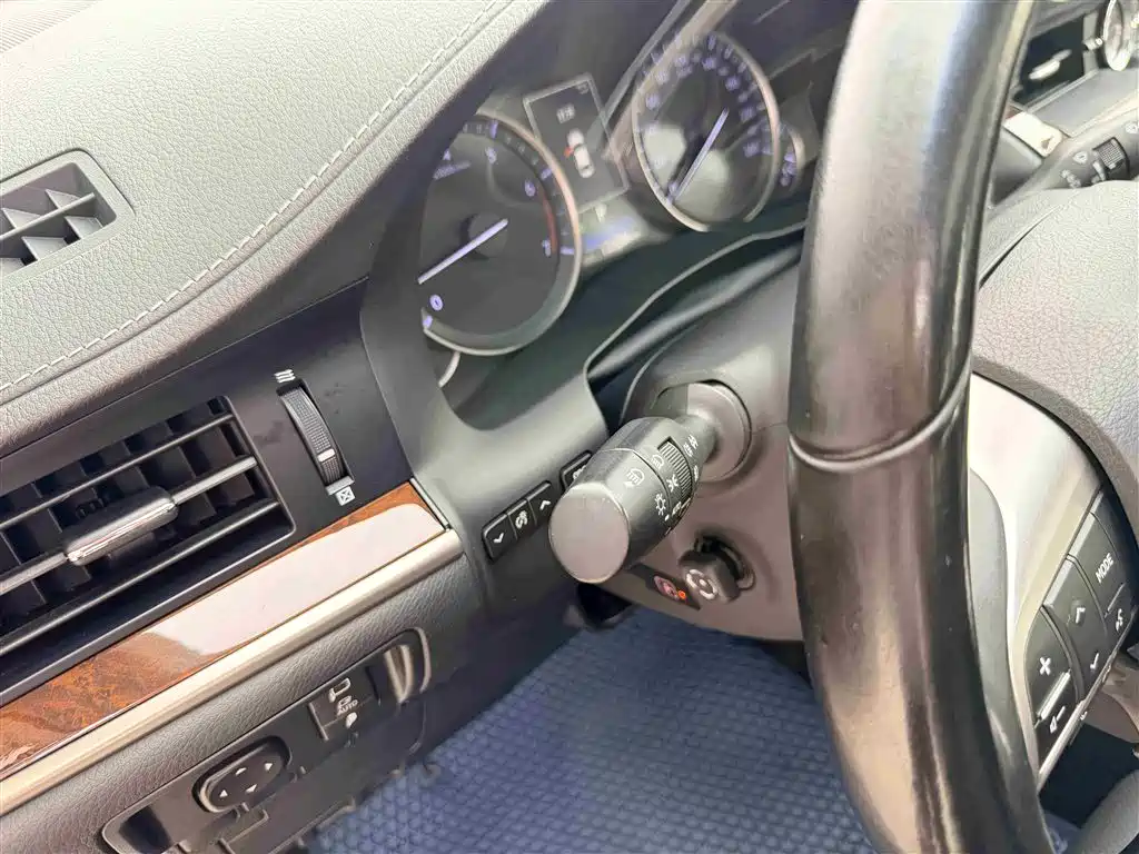 Lexus ES 2015 250 Elegance Edition фото 27