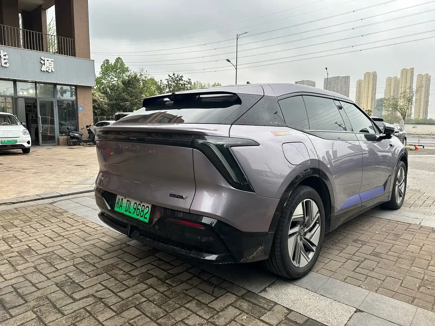 HiPhi Y 2023 560km Pioneer Edition фото 7