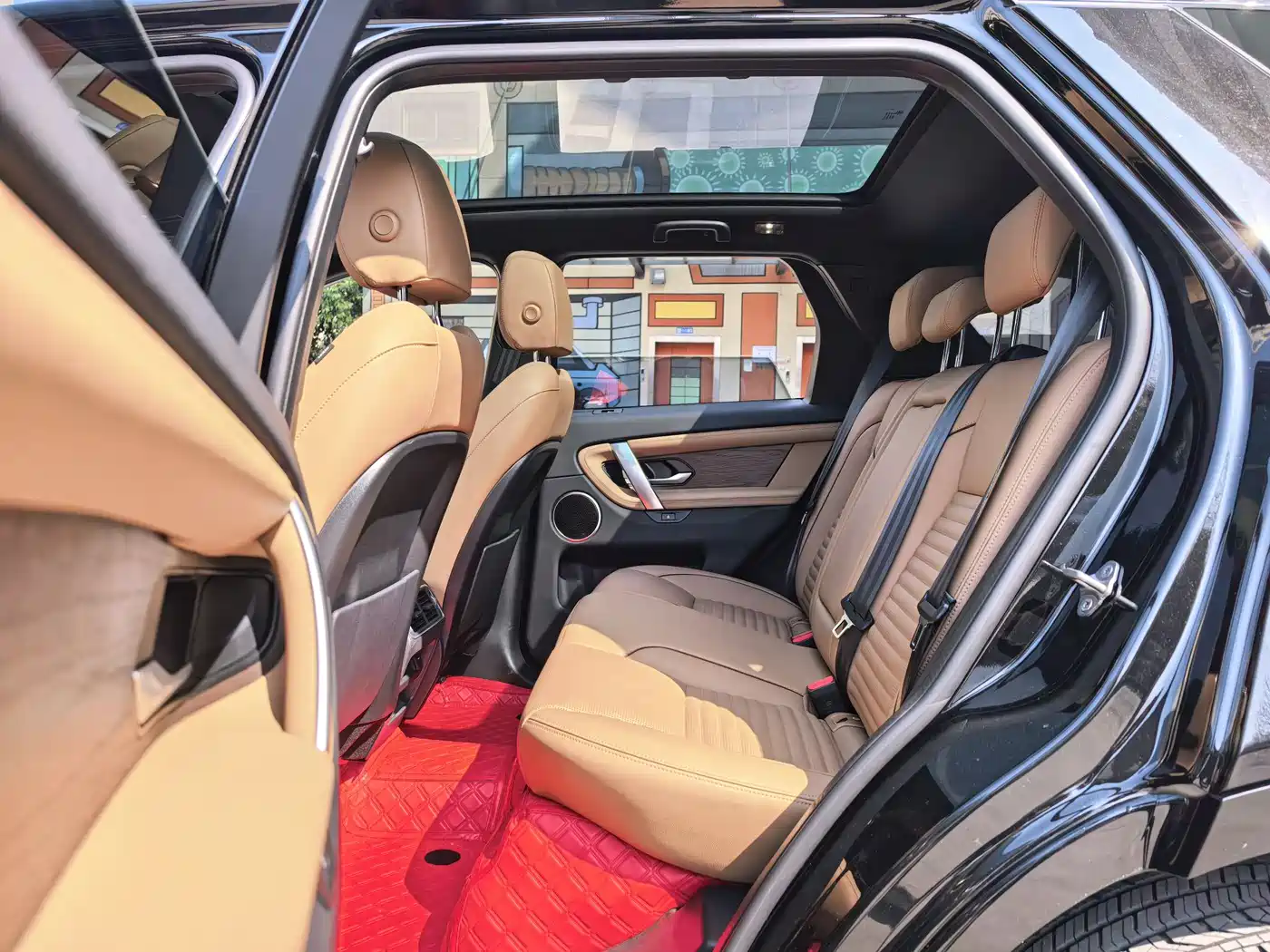 LAND ROVER DISCOVER SPORTS