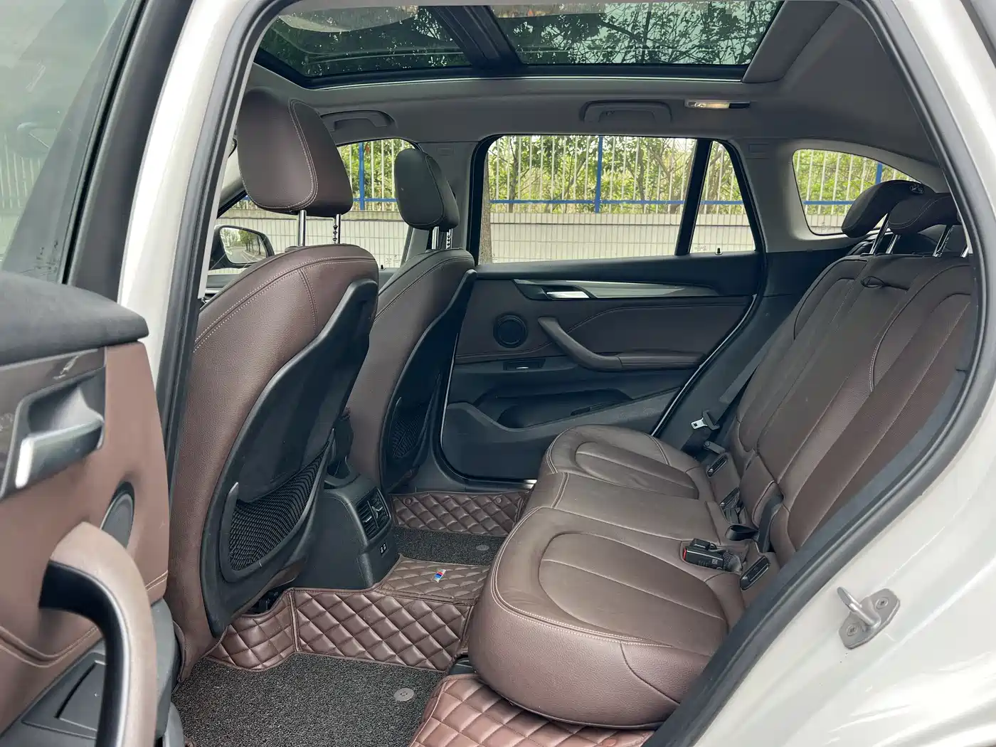 BMW X1 2019 sDrive18Li Premium Model фото 10
