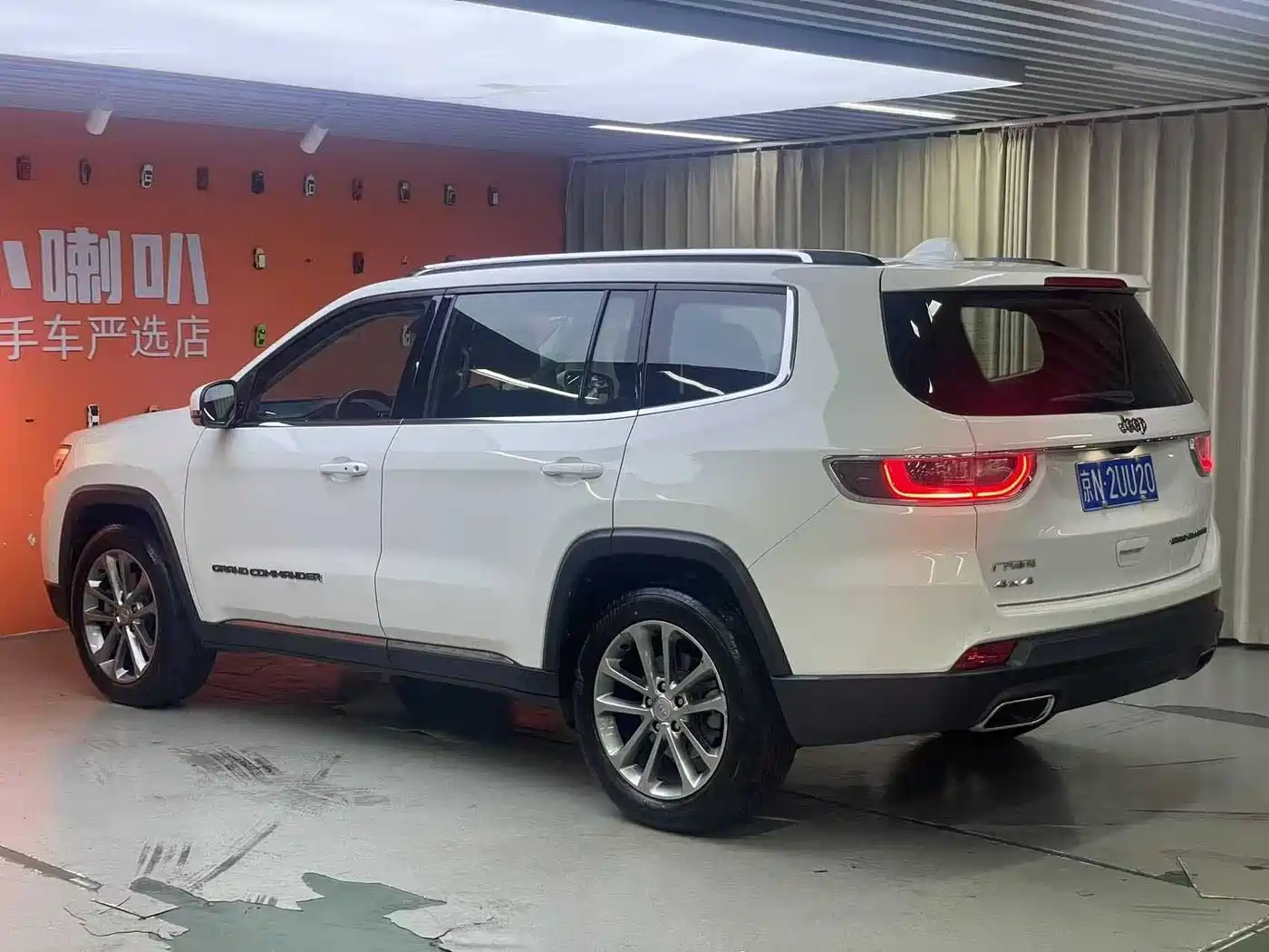 JEEP GRAND COMMANDER
