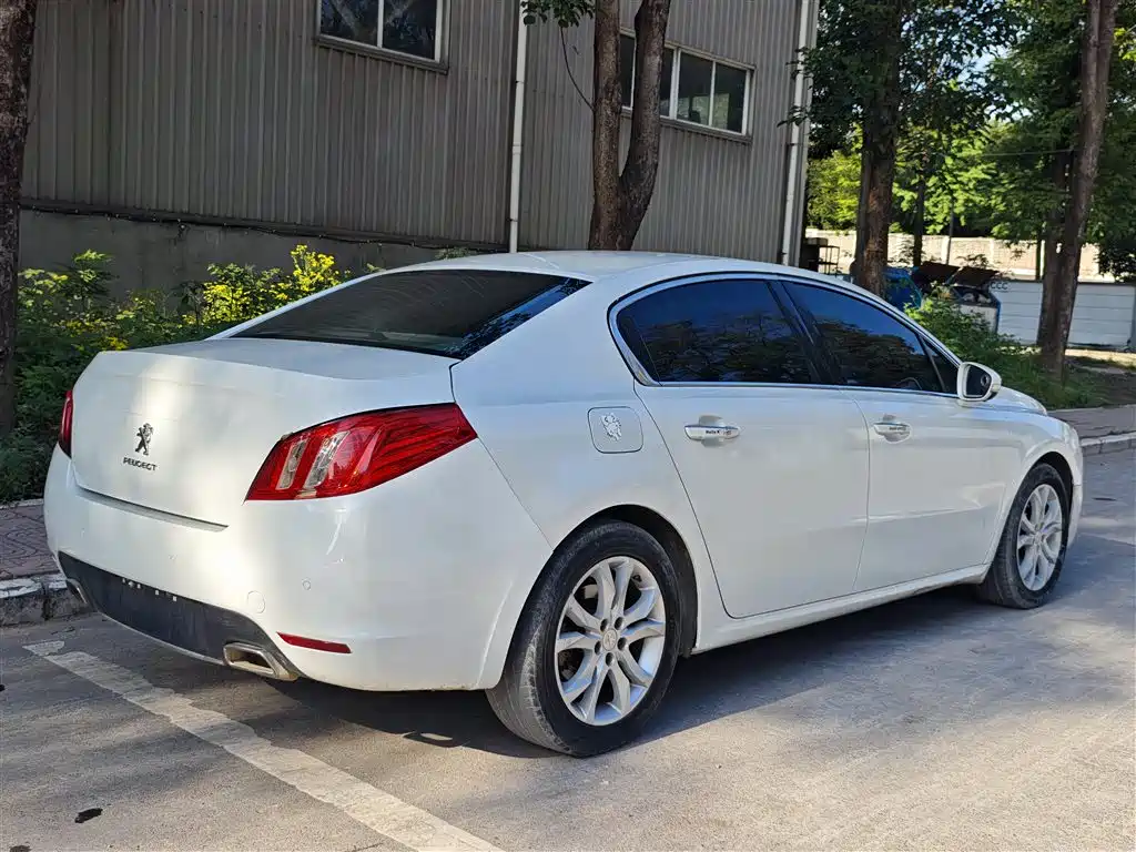 Peugeot 508 2012 2.0L Automatic Smart Edition фото 24