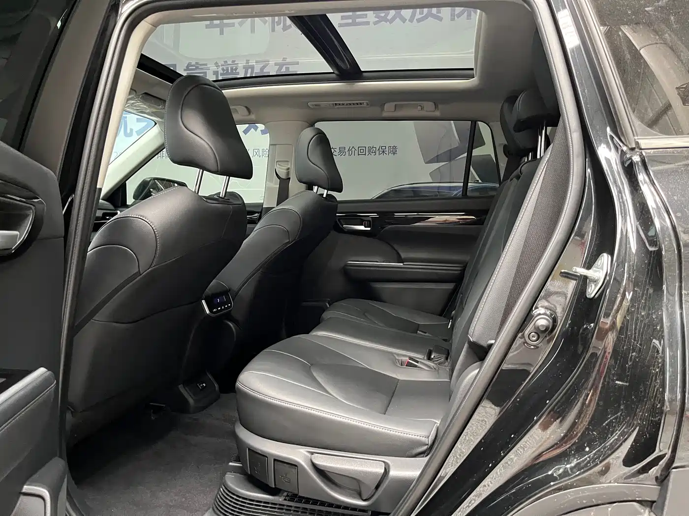 Toyota Highlander 2024 2023 2.5L Smart Hybrid Dual Engine AWD Premium 7-Seater