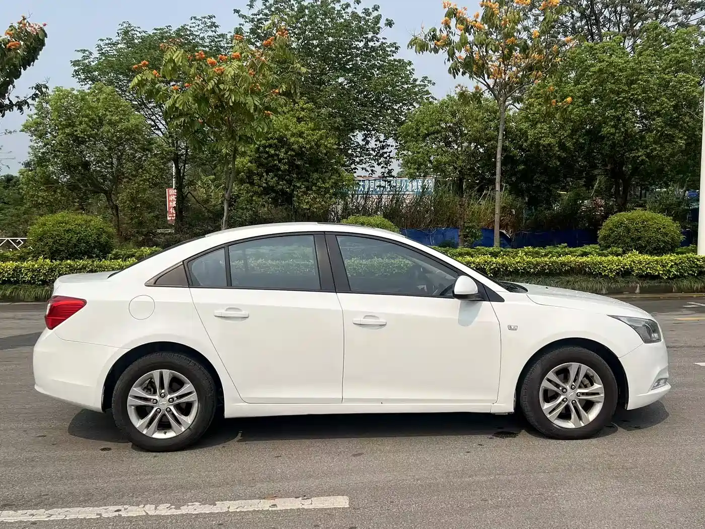 Chevrolet Cruze 2015 1.5L Classic SE AT фото 8