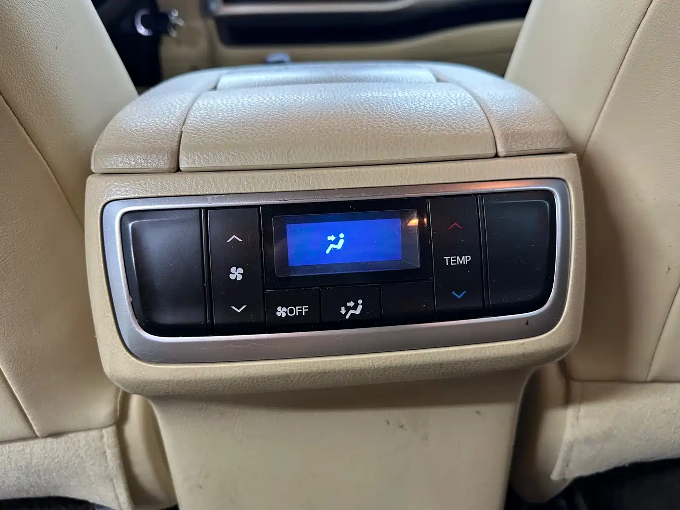 Toyota Highlander 2021 2.0T AWD Elite 7-Seater фото 23