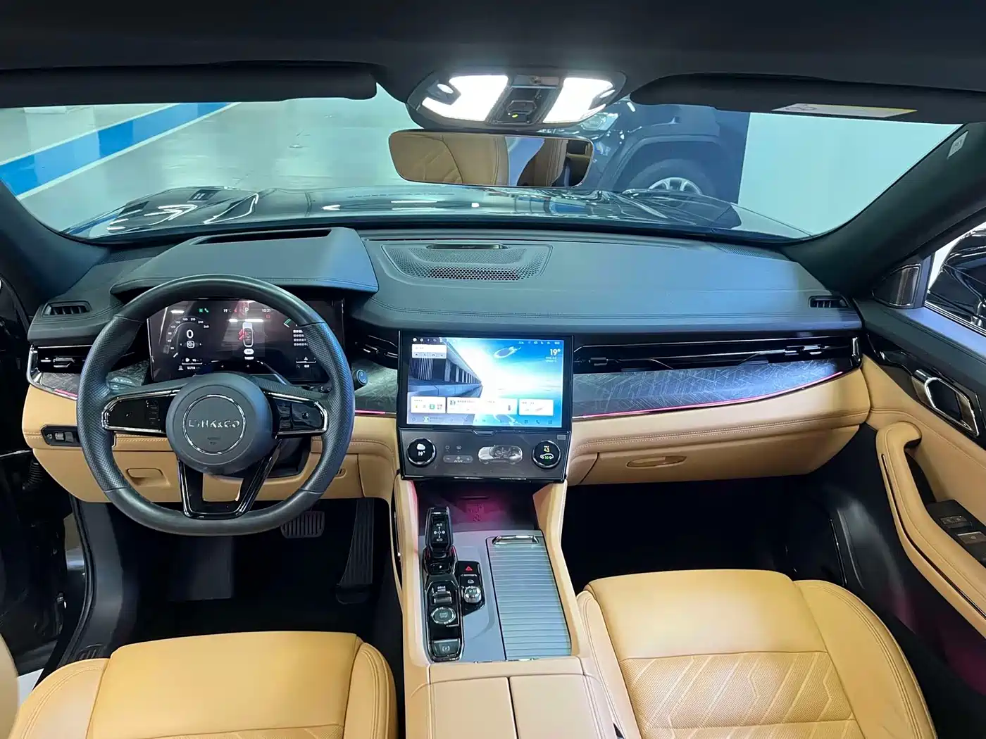 Lynk & Co 09 2021 2.0T Halo 7-seater фото 5