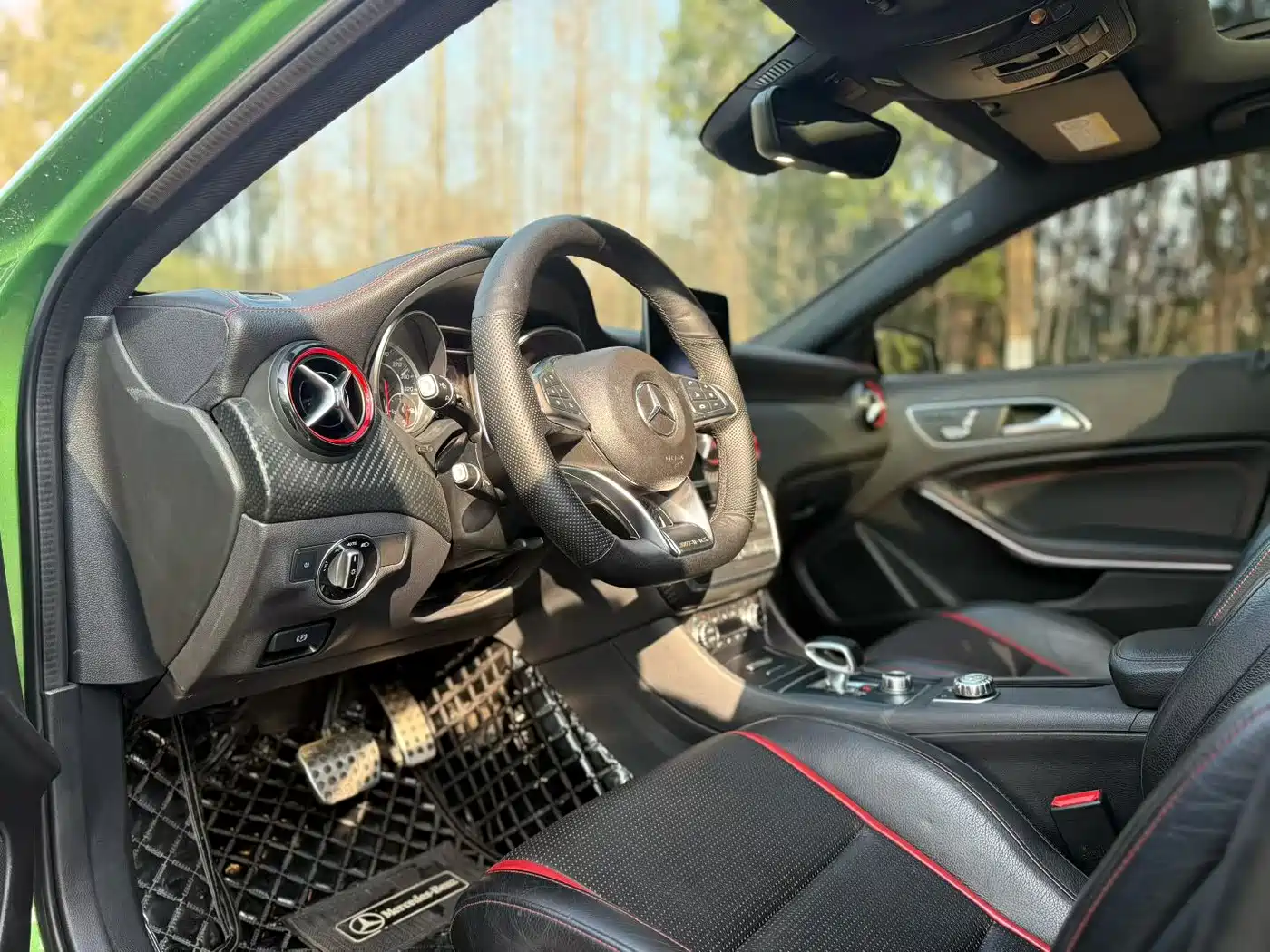 Mercedes-Benz A-Class AMG (Import) 2018 AMG A 45 4MATIC Collector's Edition фото 7