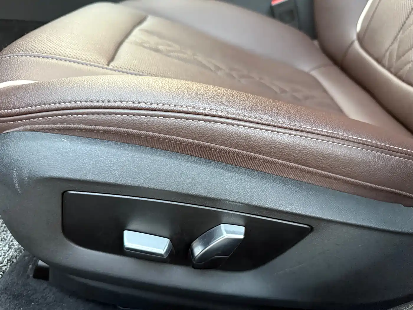 BMW 5 Series 2022 530Li Leading Luxury Package фото 18